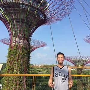 Meet your Posher, Kenneth